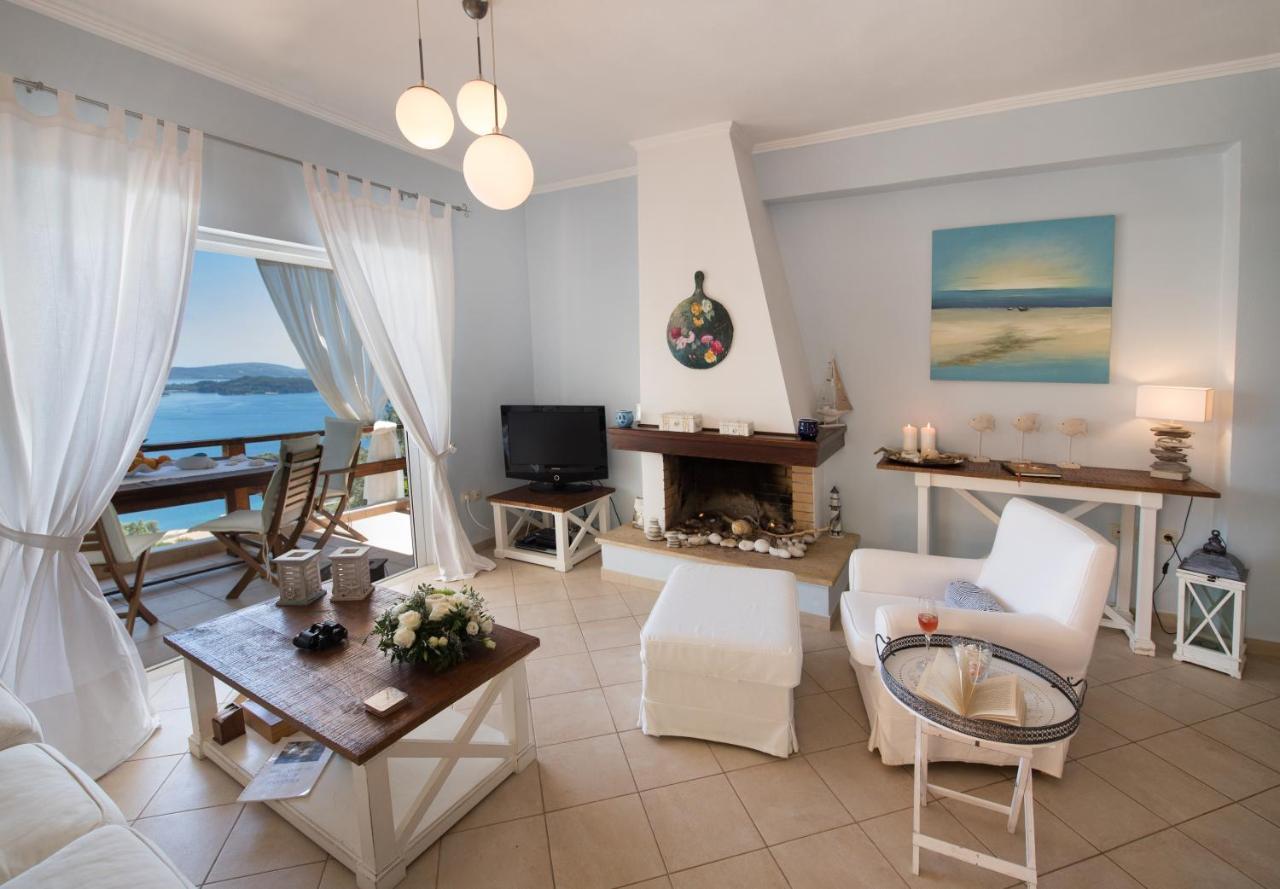 Villa Pasithea - Breathtaking Seaviews, Infinity Pool, Privacy, Close To The Beach Nydri  Exterior photo